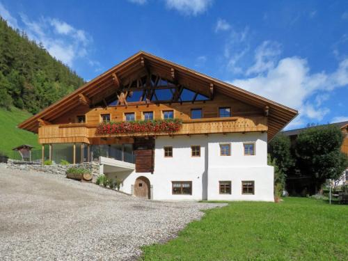 Valle Aurina Apartment | Experience Tischlerhof Alpine Living: Family-Friendly Retreat