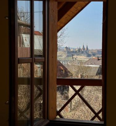 Kamenets-Podol'skiy House | Exceptional Tisnyi 7 Guest House: Pet & Child Friendly Stays