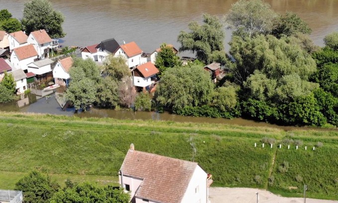 Szeged Apartment | Discover Tiszavirág Panorámaház in Szeged with Breakfast
