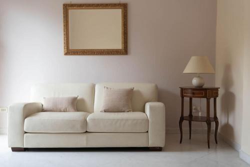 Quartiere XV Della Vittoria Apartment | Tiziano apartment-a spacious home for you in Rome