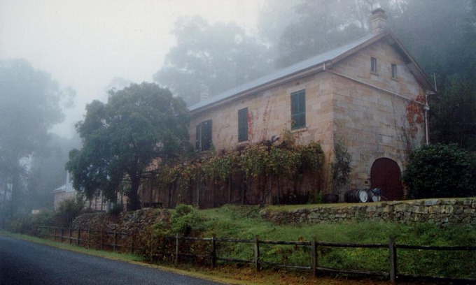 Ebenezer Bed & Breakfast | Elegant Tizzana Winery Bed and Breakfast with Gourmet Breakfast