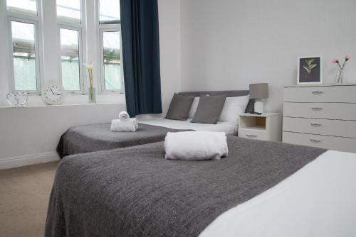 Copers Cope Apartment | Family-Friendly Stays at TLK Apartments & Hotel, Beckenham