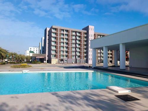 Ayutthaya Hotel | TM Land Hotel: Family-Friendly Stay with Pool & Dining