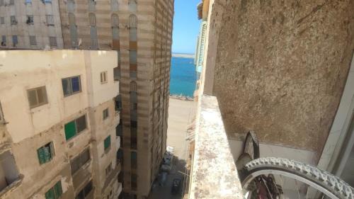 Al-Muntazah Apartment | Family-Friendly Stay at Abuquir: Ideal for Your Trip