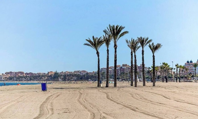 Roquetas de Mar House | To complete