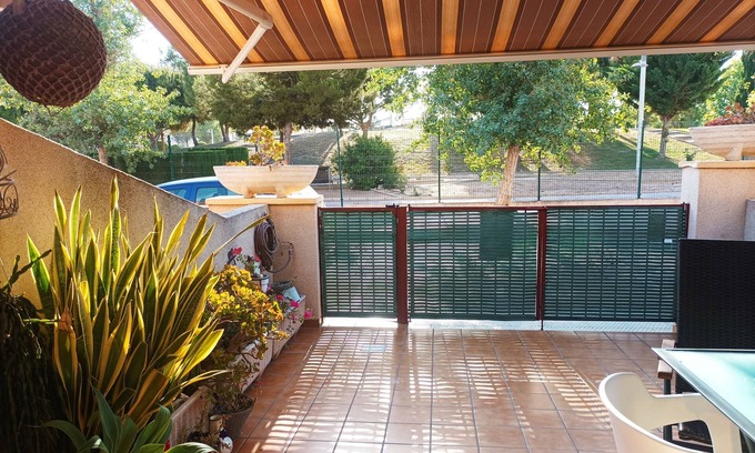 San Pedro del Pinatar House | Cozy Townhouse with Ocean Views and Fiber WIFI Access