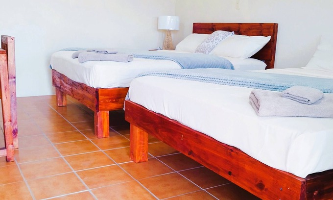 Eua Hotel | Exceptional Toafa Lodge: Family-Friendly with Dining Options