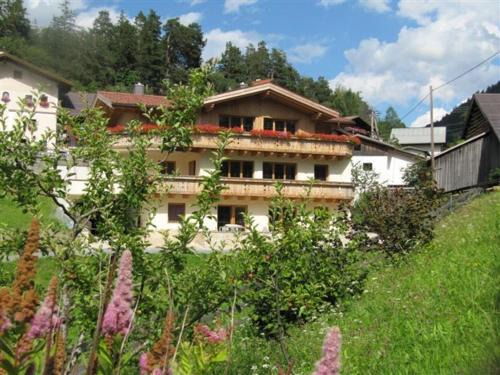 Tobadill Apartment | Pet-Friendly Tobadill Apartments with Family Amenities