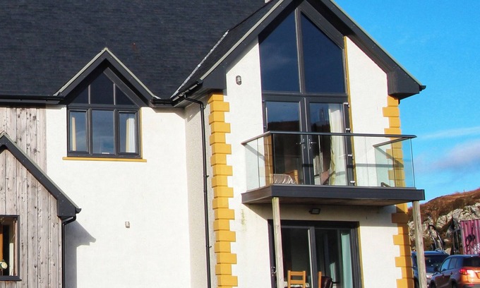 Finsbay Cottage | TOBSON, family friendly, character holiday cottage in Leverburgh