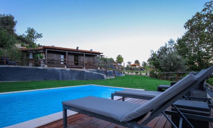 Celorico de Basto House | Discover Family-Friendly Comfort at Toca do Nanduxo