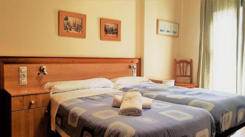 Pradollano Apartment | Scenic Montblanc Views - Pet Friendly near Telecabinas