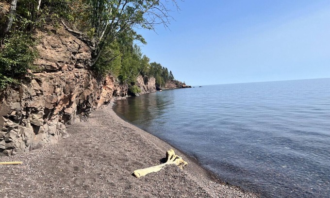 Tofte House | Tofte Lakefront 2BR | Pet Friendly | Beach Access | Near Lutsen | EV Charger