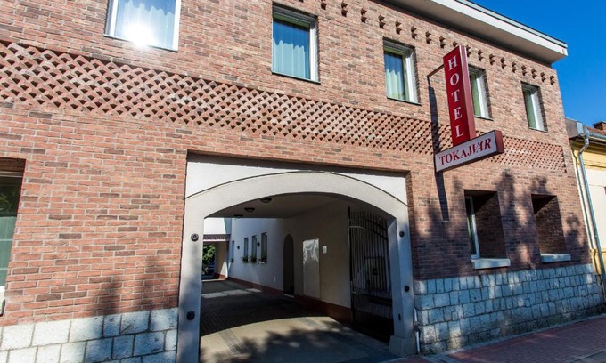 Tokaj Hotel | Pet-Friendly Tokajvár Hotel with High Guest Ratings