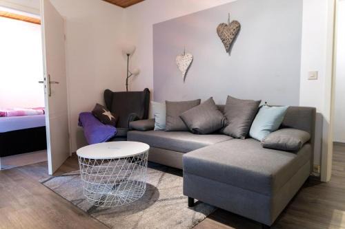 Weissenstadt Apartment | Cozy Apartment in Weißenstadt with Inviting Open Fireplace