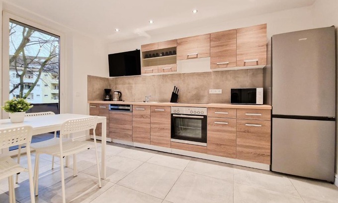 Bilk Apartment | RAJ Living - City Apartments Near Messe DUS & Old Town