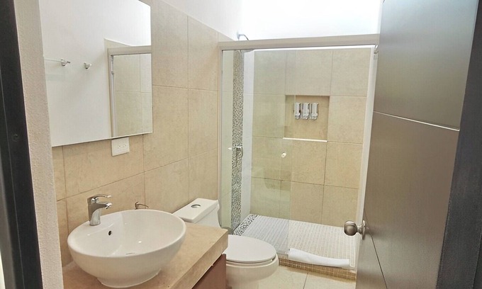 Jacinto Pat Bed & Breakfast | Tomás and Lola House: Family-Friendly Retreat with Pool