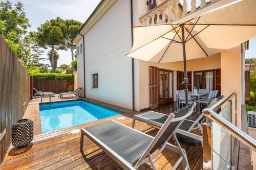 Son Moll House | Discover Tomymar: Family-Friendly Retreat with Pool Access