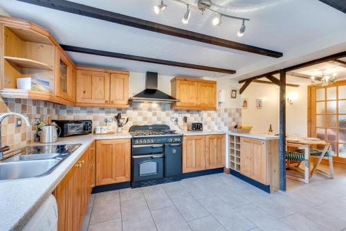 Great Ryburgh House | Family-Friendly Stay at Tones Cottage: Your Perfect Getaway