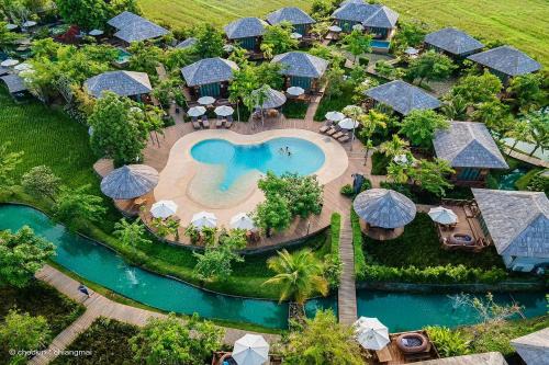 Hang Dong Hotel | Relax at Tongna Cottage Natural Resort with Oceanfront Views