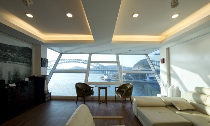 Mioji Hotel | Eco-Friendly Retreat at Tongyeong Geobukseon Hotel