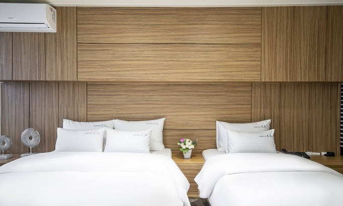 Tongyeong Hotel | Eco-Friendly Comfort at Tongyeong Hotel O2 with Hot Tub