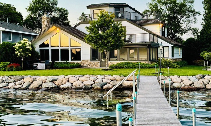Tonka Bay House | Lakefront Retreat: Tonka Bay House with Pool & Spa