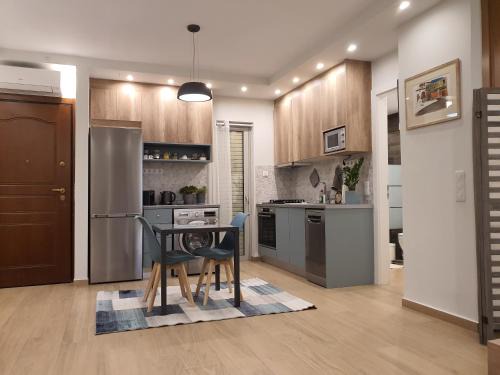 Athens Apartment | Discover Tony's Suite: Child-Friendly & Perfectly Rated 10/10