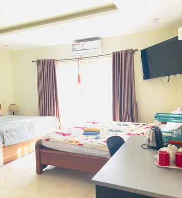 Hue House | Family-Friendly Retreat at Tonys House Awaits You