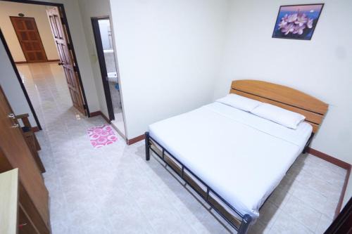 Mueang Kao House | Cozy Toon Guesthouse: Family-Friendly with Breakfast Included