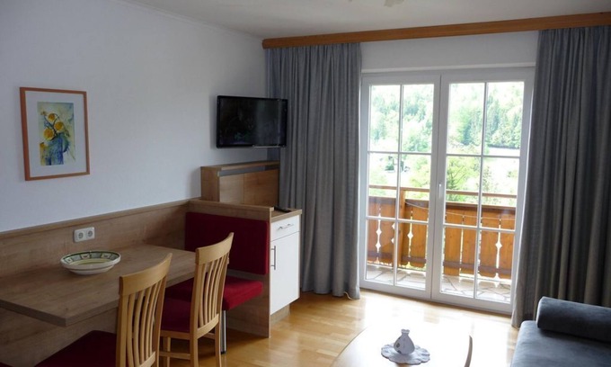 Fuschl am See Apartment | Top Choice: Haus Lungau, Austria - Family-Friendly Comfort