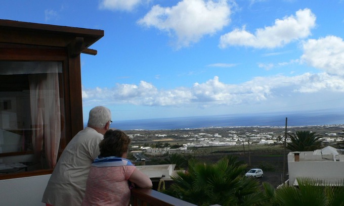 La Asomada Apartment | Serene Apartment with Breathtaking Oceanfront Views