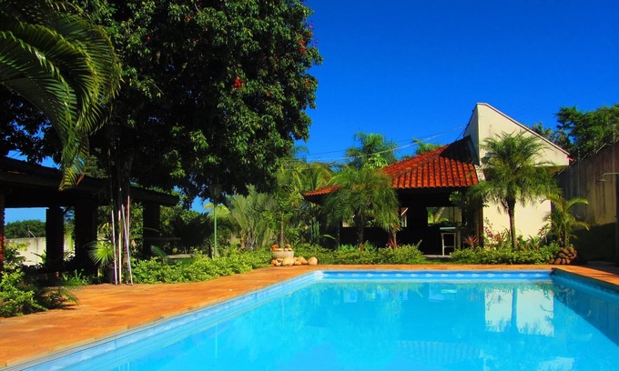Santa Barbara d'Oeste House | Relaxing Retreat at Lindissima CHACARA with Pool & Spa