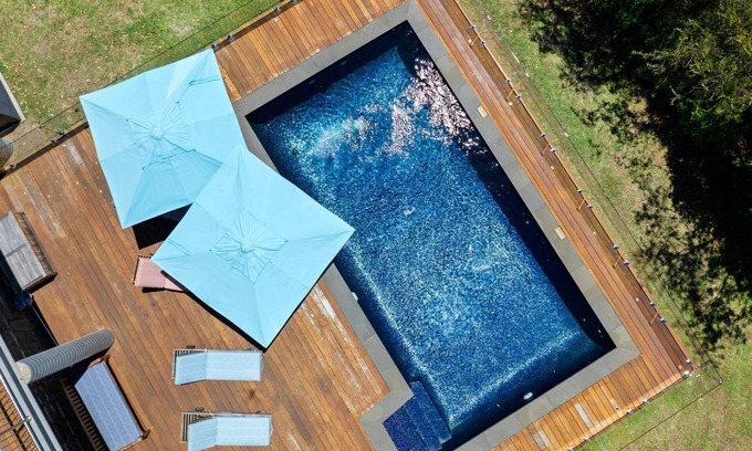 Rye House | Premier Stay with Breathtaking Bay Views and Pool Access