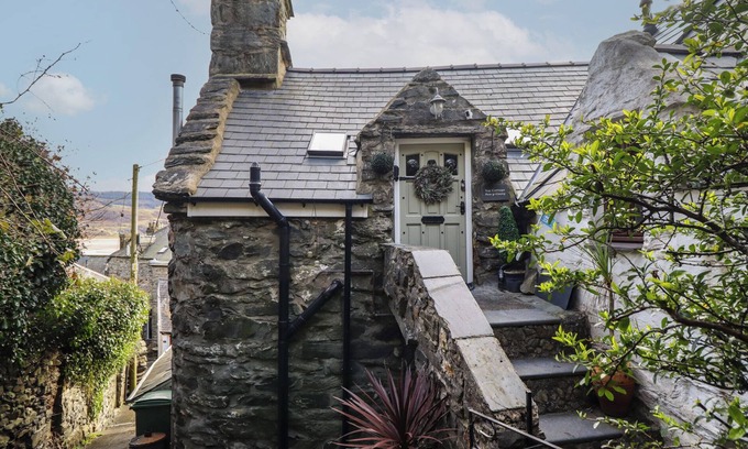 Barmouth Cottage | TOP COTTAGE, family friendly, country holiday cottage in Barmouth