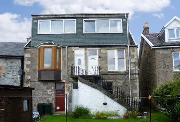 Tighnabruaich Apartment | Pet-Friendly Retreat at Top Flat with Great Guest Ratings