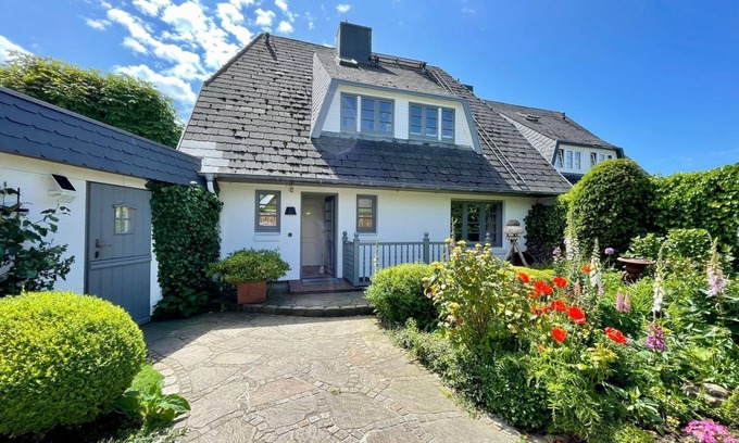Tinnum Apartment | Top Floor Retreat for 2 at Haus Thomsen - Rated 10/10