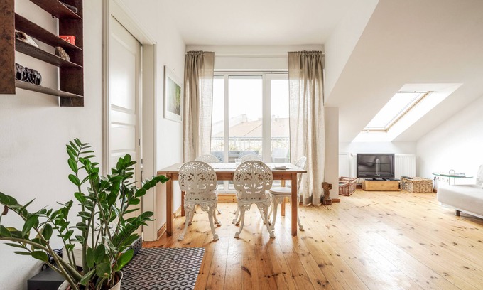 Mitte Apartment | Sky-High Apartment in Mitte with Rooftop Terraces