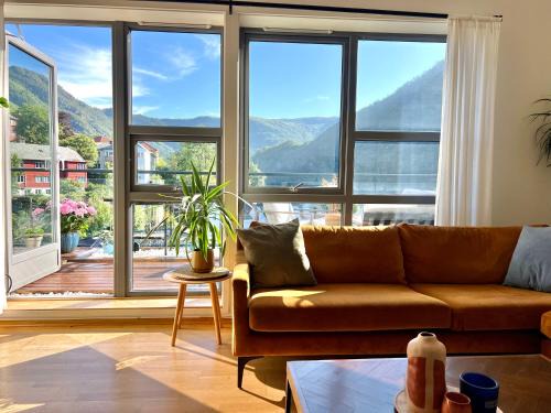 Bergenhus Apartment | Top Floor Apartment with Mountain Views & Free Parking