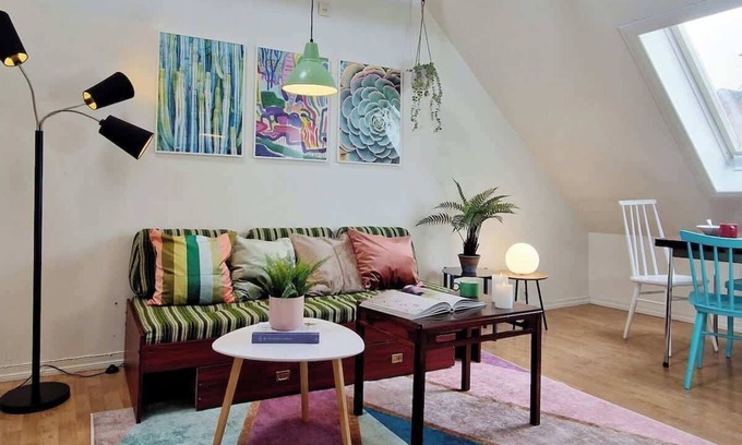 Sentrum Condo | Top Floor Close to Grieg Hall and Town Square