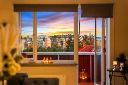 Gamle Oslo Apartment | Top floor Helsfyr city central apartment