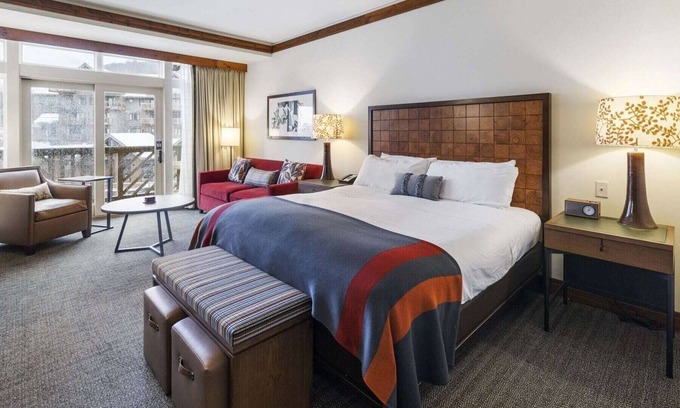 Stowe Area Apartment | Top Floor Studio at Lodge @ Spruce Peak - Guest Rated 9.6