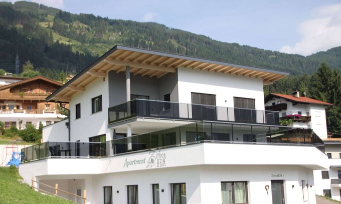 Fuegen Apartment | Ideal Holiday Flat in Fügen, Steps from Ski Area