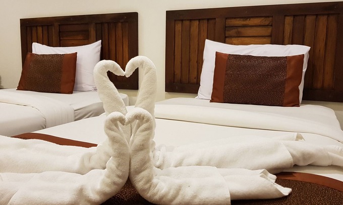 Mak Khaeng Hotel | Budget-Friendly Top Hostel with Breakfast & Family Amenities
