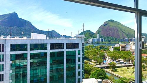 Leblon Apartment | Affordable Family-Friendly Stay at Top Leblon - Rated 9.5/10