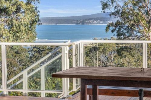 Merimbula House | Discover Family-Friendly Comfort at Top of Collins