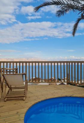 Metsoke Dragot Apartment | Relax at Top of the Cliff Apartments - Metzoke Dragot