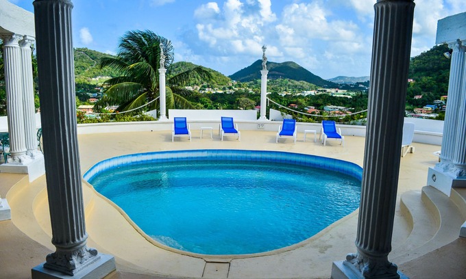 Choc Villa | Oceanfront Escape at Top of the World - North