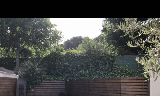 Cuges-les-Pins Villa | Top of Villa swimming pool BBQ near Cassis, La Ciotat, Marseille, Toulon Aix Bandol