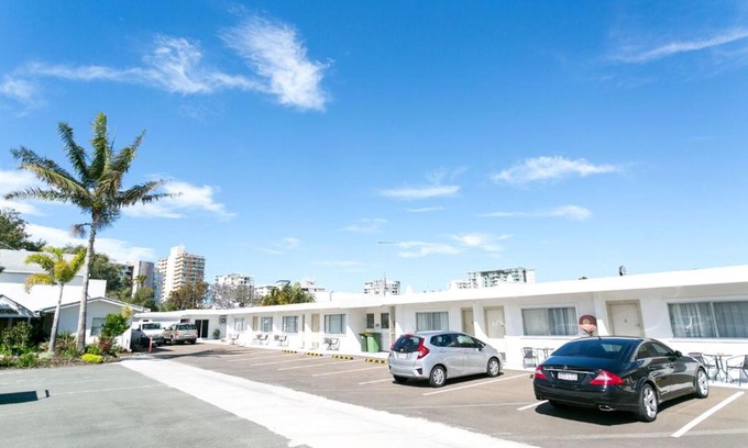 Maroochydore Hotel | Family-Friendly Stay at Top Spot Motel - 4-Star Comfort