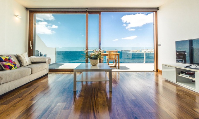 Telde Apartment | Scenic Melenara Beach Avenue Apartments with Ocean Views